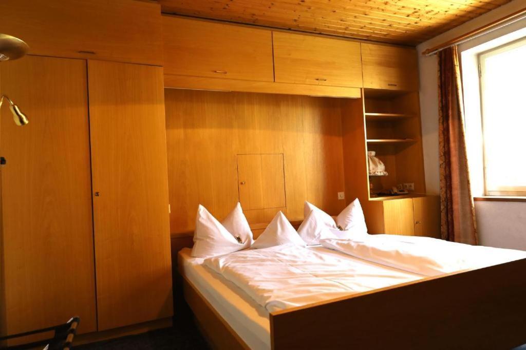 Hotel Gasthof Zur Post Wolfegg Eksteriør bilde